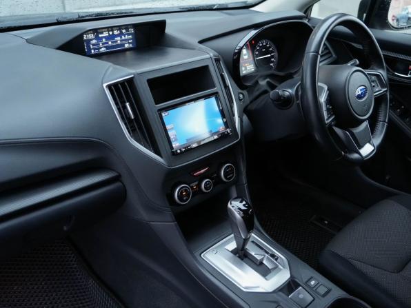 Subaru Impreza V с пробегом 2017 года, цена 1 299 000 рублей, 240142 км, хэтчбек, Автокод Объявления