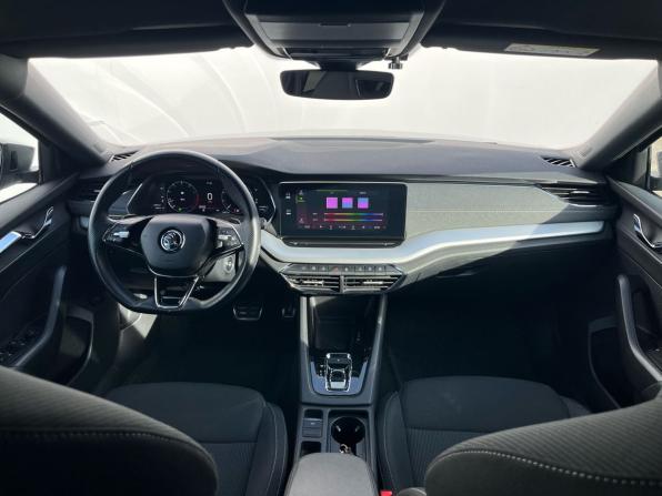 Skoda Octavia IV (A8) с пробегом 2021 года, цена 2 350 000 рублей, 57041 км, лифтбек, Автокод Объявления