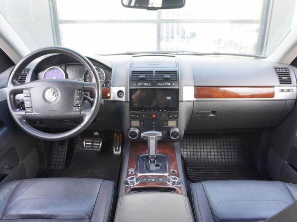 Volkswagen Touareg I Рестайлинг с пробегом 2009 года, цена 1 163 000 рублей, 316193 км, внедорожник, Автокод Объявления