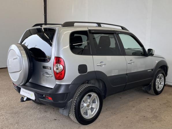 Chevrolet Niva I Рестайлинг с пробегом 2018 года, цена 630 000 рублей, 108162 км, внедорожник, Автокод Объявления