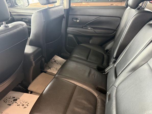 Mitsubishi Outlander III Рестайлинг 2 с пробегом 2016 года, цена 1 890 000 рублей, 225876 км, внедорожник, Автокод Объявления