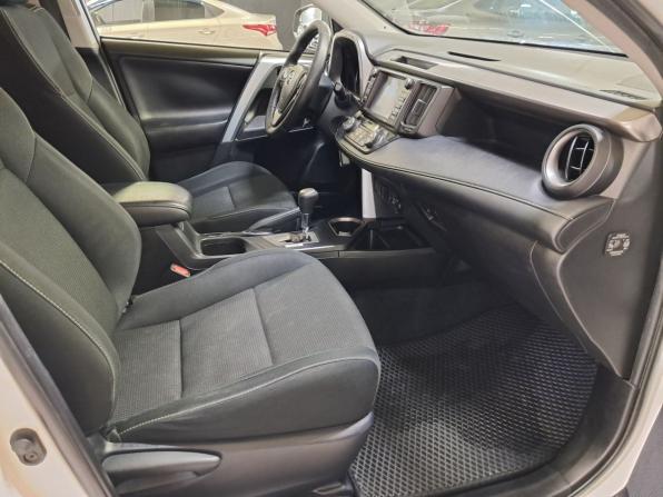 Toyota RAV4 IV (XA40) Рестайлинг с пробегом 2017 года, цена 1 875 000 рублей, 185365 км, внедорожник, Автокод Объявления