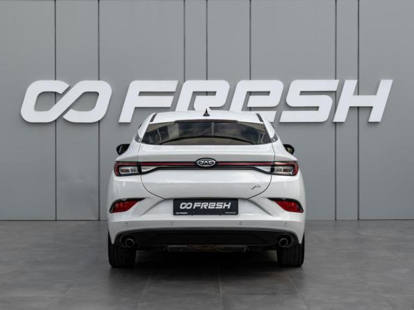 JAC J7 I с пробегом 2023 года, цена 1 140 000 рублей, 152678 км, лифтбек, Автокод Объявления