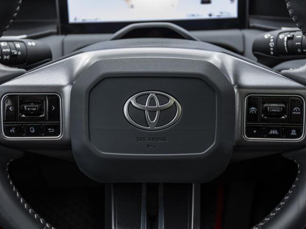 Toyota RAV4 VI (XA60) с пробегом 2026 года, цена 4 478 000 рублей, 12961 км, внедорожник, Автокод Объявления