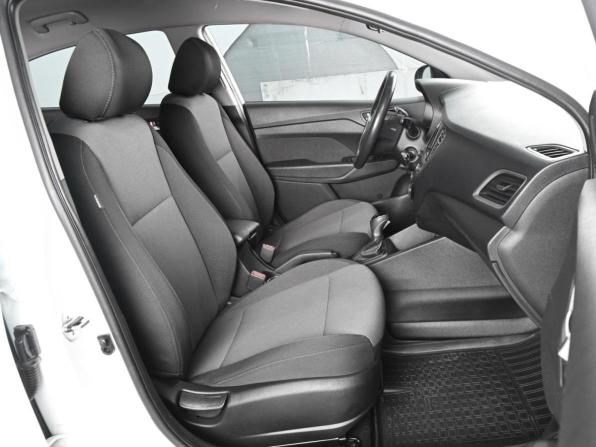 Hyundai Solaris II с пробегом 2017 года, цена 1 519 000 рублей, 122348 км, седан, Автокод Объявления