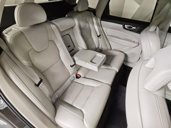 Volvo XC60 II с пробегом 2017 года, цена 3 790 000 рублей, 39359 км, внедорожник, Автокод Объявления
