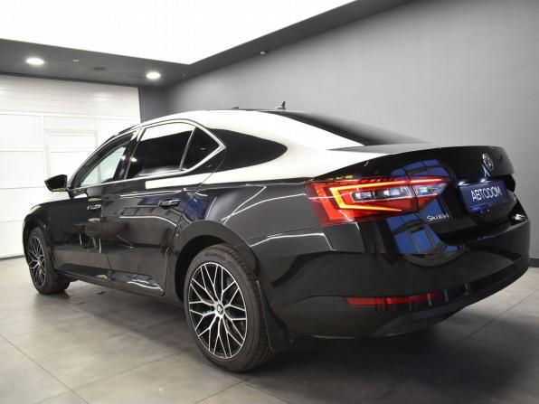 Skoda Superb III с пробегом 2017 года, цена 1 950 000 рублей, 169212 км, лифтбек, Автокод Объявления