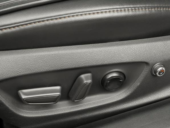 Toyota Camry VIII (XV70) Рестайлинг с пробегом 2023 года, цена 3 349 000 рублей, 91504 км, седан, Автокод Объявления