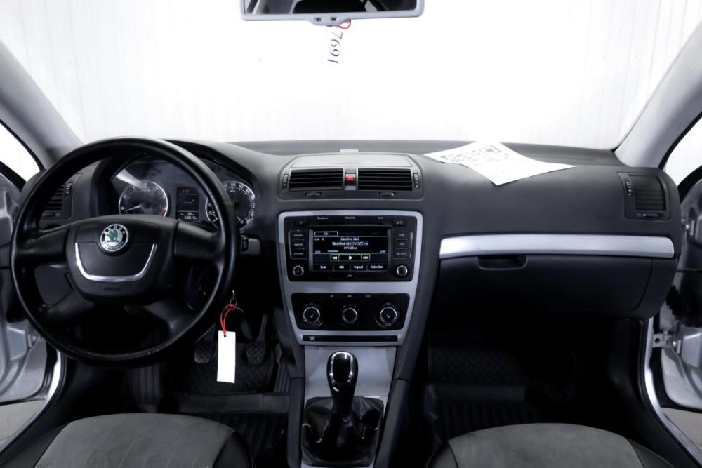 Skoda Octavia II (A5) Рестайлинг Тюмень  - изображение 14