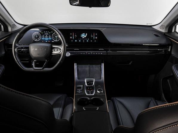 Omoda C5 I с пробегом 2023 года, цена 1 990 000 рублей, 49336 км, внедорожник, Автокод Объявления