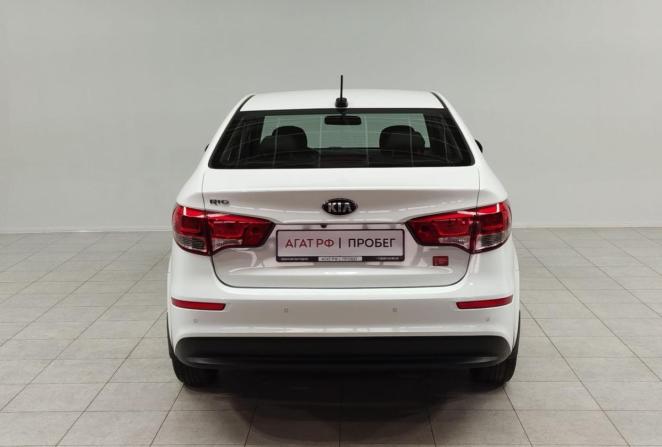 Kia Rio III Рестайлинг с пробегом 2017 года, цена 1 215 000 рублей, 93271 км, седан, Автокод Объявления