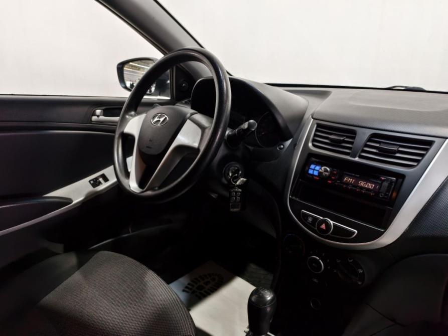Hyundai Solaris I Курск  - изображение 5