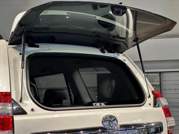 Toyota Land Cruiser Prado 150 Series Рестайлинг 1 с пробегом 2016 года, цена 3 830 000 рублей, 186157 км, внедорожник, Автокод Объявления