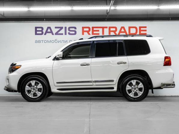 Toyota Land Cruiser 200 Series Рестайлинг 1 с пробегом 2013 года, цена 4 649 000 рублей, 108930 км, внедорожник, Автокод Объявления