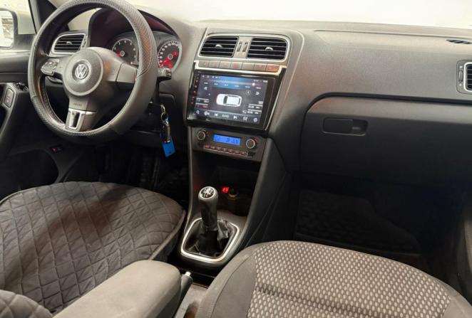 Volkswagen Polo V с пробегом 2011 года, цена 660 000 рублей, 289163 км, седан, Автокод Объявления