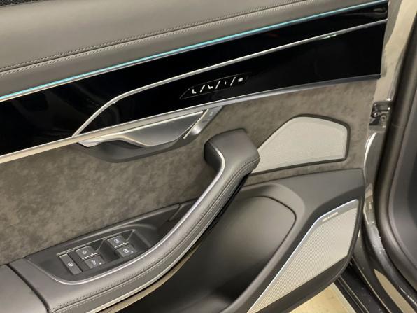 Audi A8 IV (D5) с пробегом 2022 года, цена 8 990 000 рублей, 12820 км, седан, Автокод Объявления