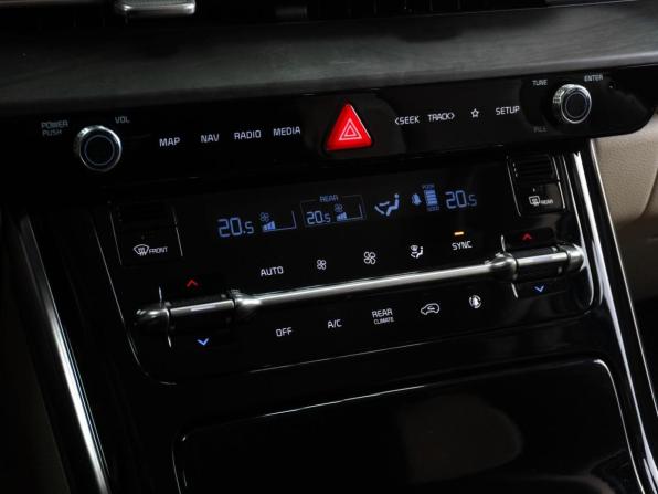 Kia Carnival III с пробегом 2020 года, цена 4 269 000 рублей, 104878 км, минивэн, Автокод Объявления
