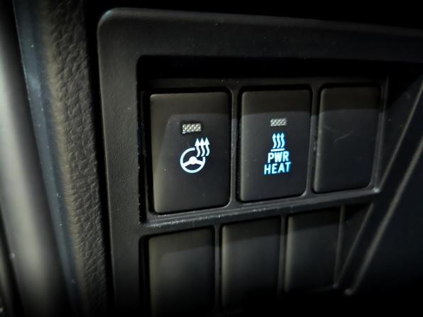 Toyota Hilux VIII с пробегом 2017 года, цена 3 715 000 рублей, 159583 км, offers.body_type.unknown, Автокод Объявления
