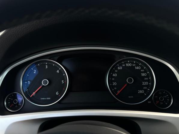 Volkswagen Touareg II Рестайлинг с пробегом 2017 года, цена 2 710 000 рублей, 228061 км, внедорожник, Автокод Объявления