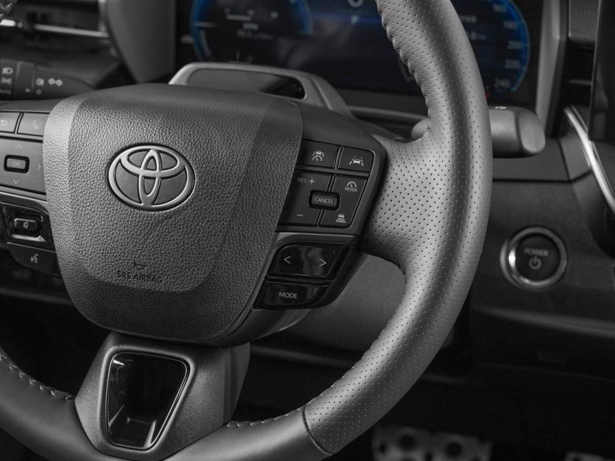 Toyota Camry IX (XV80) Москва  - изображение 13