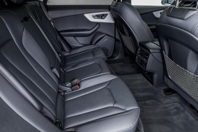 Audi Q8 I (4M) Рестайлинг с пробегом 2024 года, цена 10 899 446 рублей, 59560 км, внедорожник, Автокод Объявления