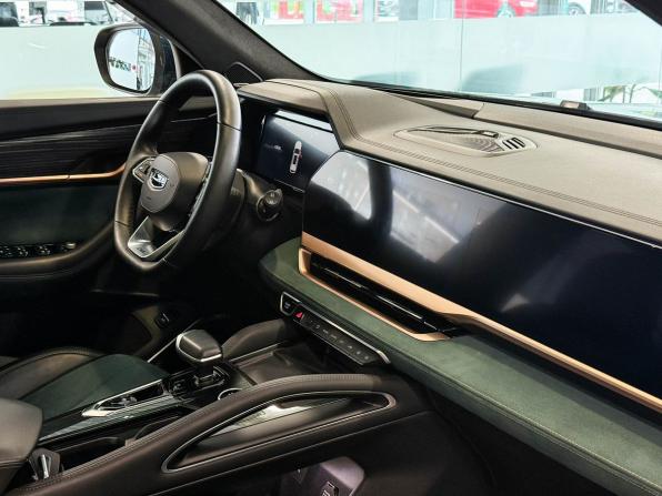 Geely Monjaro I с пробегом 2024 года, цена 3 347 000 рублей, 42838 км, внедорожник, Автокод Объявления