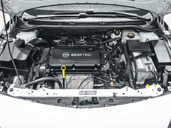 Opel Astra J Рестайлинг с пробегом 2013 года, цена 637 899 рублей, 217293 км, седан, Автокод Объявления