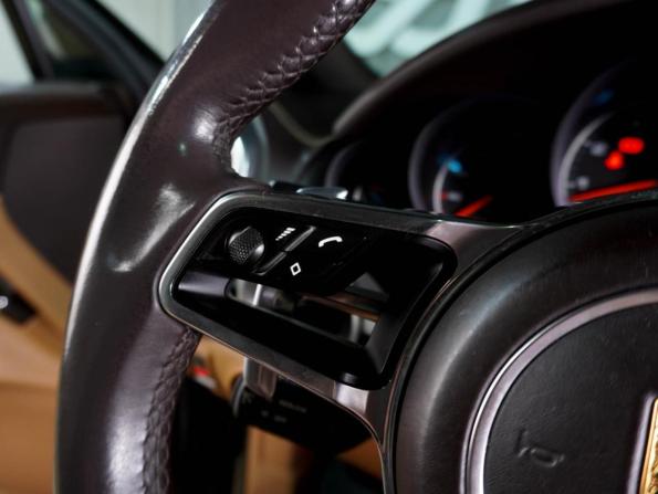 Porsche Cayenne II Рестайлинг (958) с пробегом 2015 года, цена 3 699 000 рублей, 130103 км, внедорожник, Автокод Объявления