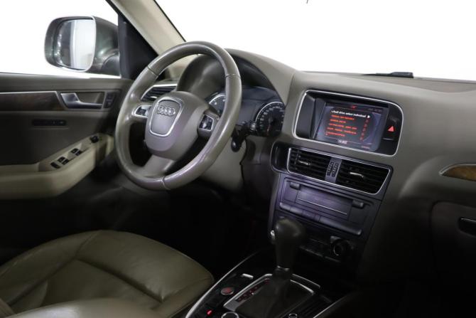 Audi Q5 I (8R) с пробегом 2009 года, цена 1 349 990 рублей, 238678 км, внедорожник, Автокод Объявления
