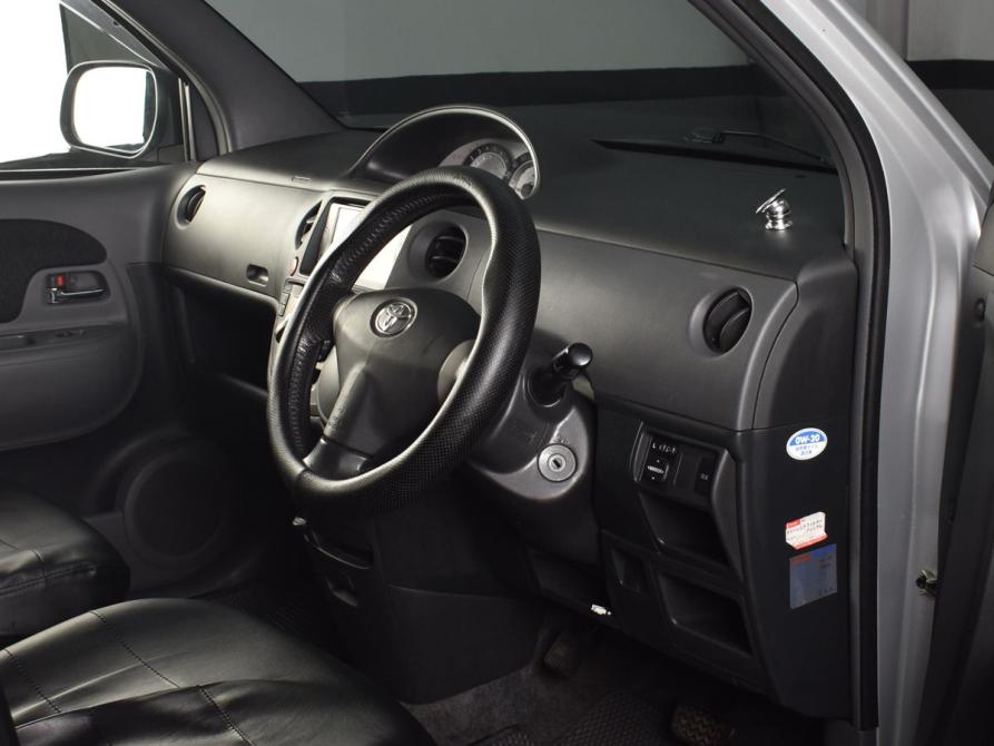Toyota Sienta I Рестайлинг 2 Кемерово  - изображение 6