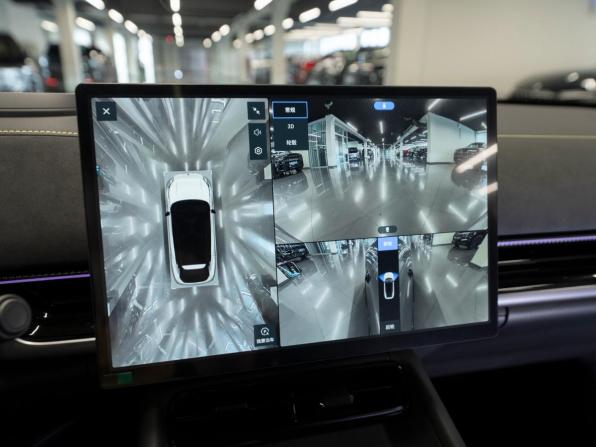 Lynk &amp; Co 07 I Рестайлинг с пробегом 2026 года, цена 5 750 000 рублей, 17 км, универсал, Автокод Объявления