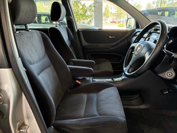 Toyota Kluger I (XU20) с пробегом 2001 года, цена 845 000 рублей, 265000 км, внедорожник, Автокод Объявления