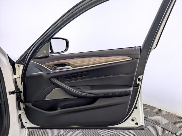 BMW 5 серии VII (G30/G31/G38) с пробегом 2019 года, цена 5 560 000 рублей, 37366 км, седан, Автокод Объявления