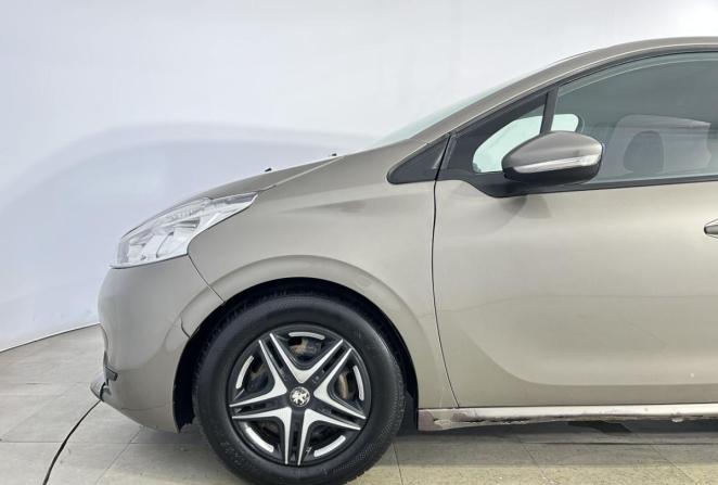 Peugeot 208 I с пробегом 2013 года, цена 375 000 рублей, 149776 км, хэтчбек, Автокод Объявления
