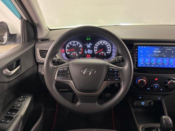 Hyundai Solaris II с пробегом 2019 года, цена 1 159 000 рублей, 157721 км, седан, Автокод Объявления