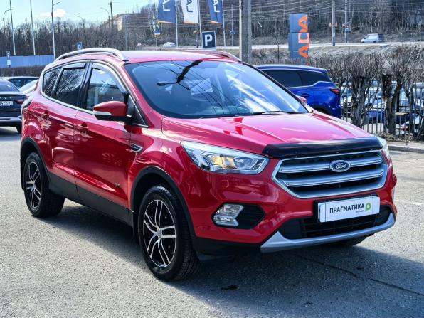 Ford Kuga II Рестайлинг с пробегом 2017 года, цена 1 650 000 рублей, 85000 км, внедорожник, Автокод Объявления