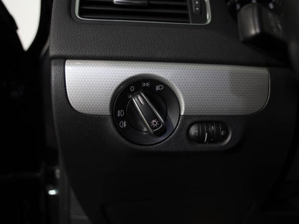 Volkswagen Jetta VI с пробегом 2013 года, цена 949 000 рублей, 234065 км, седан, Автокод Объявления
