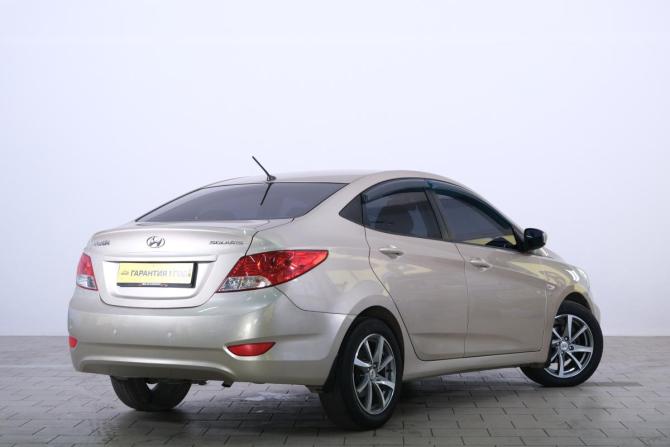 Hyundai Solaris I с пробегом 2013 года, цена 969 000 рублей, 153000 км, седан, Автокод Объявления