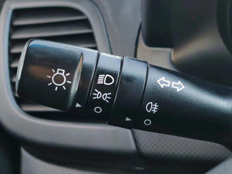 Hyundai Solaris I Рестайлинг Санкт-Петербург  - изображение 12