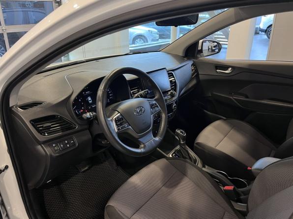 Hyundai Solaris II Рестайлинг с пробегом 2022 года, цена 1 700 000 рублей, 86046 км, седан, Автокод Объявления