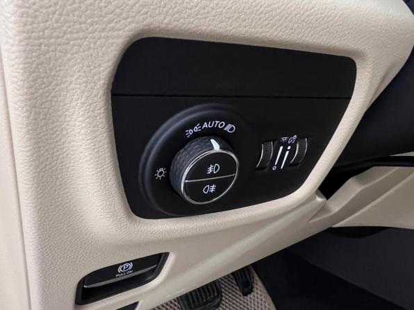 Jeep Grand Cherokee V (WL) с пробегом 2022 года, цена 6 290 000 рублей, 17886 км, внедорожник, Автокод Объявления
