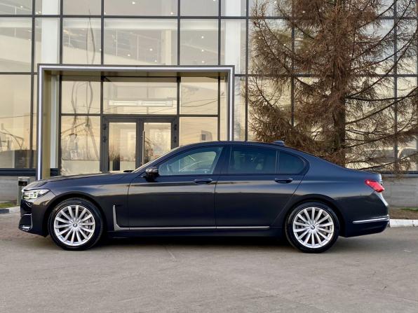 BMW 7 серии VI (G11/G12) Рестайлинг с пробегом 2022 года, цена 6 999 000 рублей, 63744 км, седан, Автокод Объявления