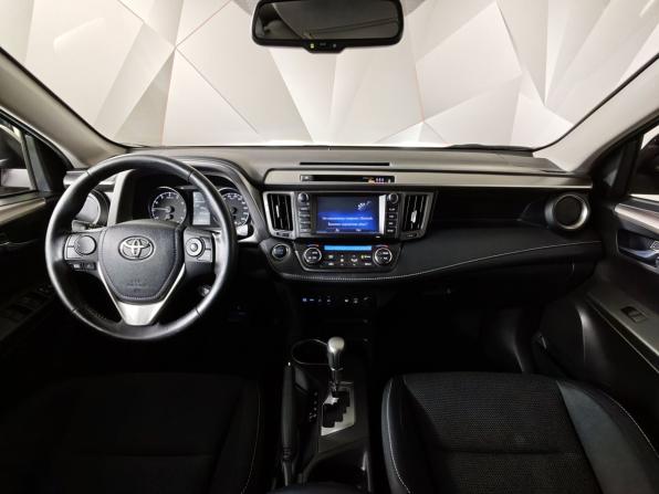 Toyota RAV4 IV (XA40) Рестайлинг с пробегом 2018 года, цена 1 991 000 рублей, 129096 км, внедорожник, Автокод Объявления