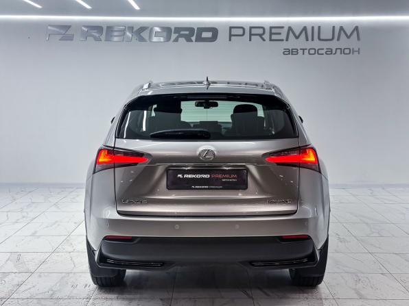 Lexus NX I с пробегом 2015 года, цена 2 300 000 рублей, 219967 км, внедорожник, Автокод Объявления
