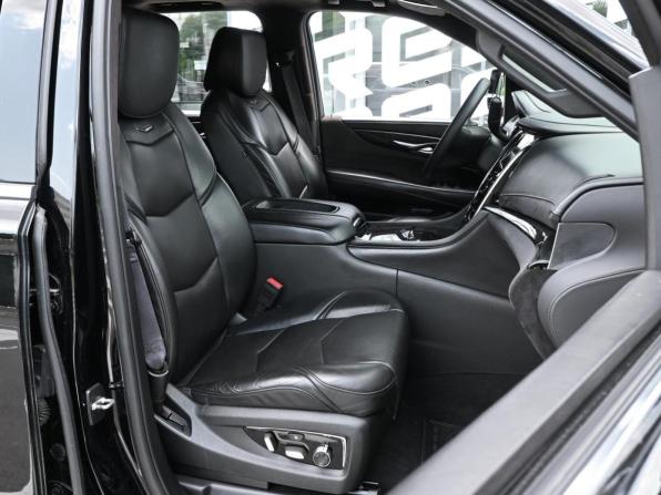 Cadillac Escalade IV с пробегом 2015 года, цена 3 950 000 рублей, 153388 км, внедорожник, Автокод Объявления