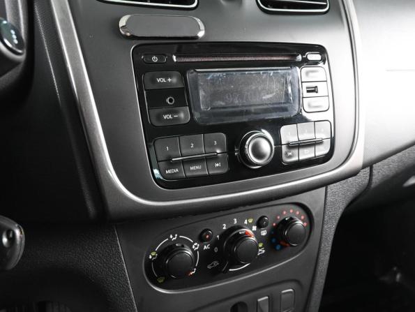 Renault Logan II с пробегом 2014 года, цена 599 000 рублей, 179257 км, седан, Автокод Объявления