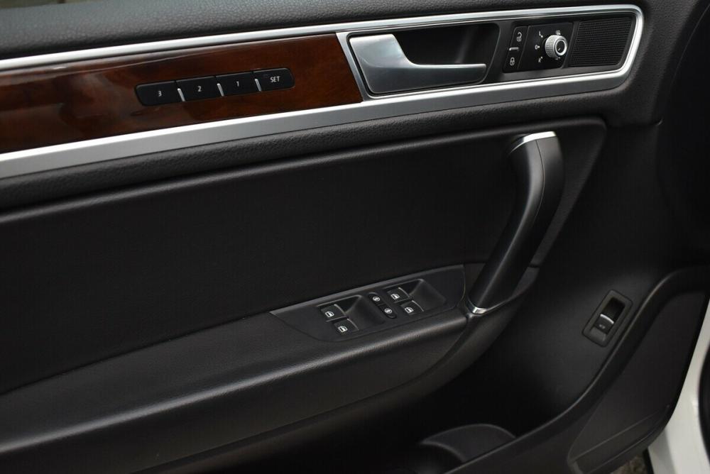 Volkswagen Touareg II Рестайлинг Москва  - изображение 13