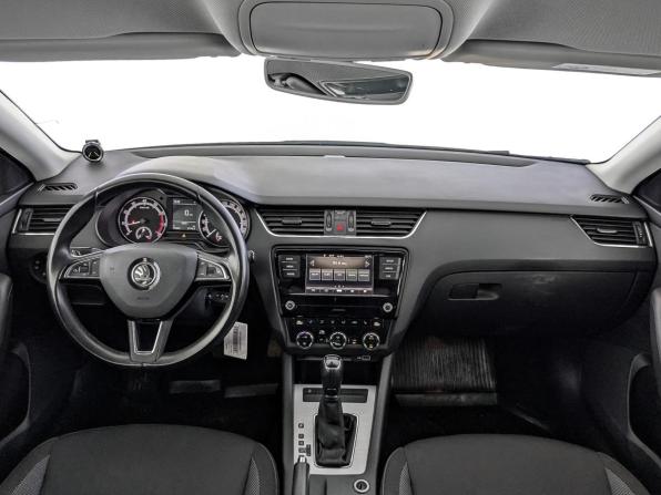 Skoda Octavia III (A7) Рестайлинг с пробегом 2018 года, цена 1 745 000 рублей, 73418 км, лифтбек, Автокод Объявления