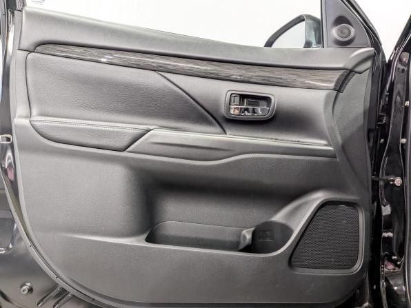 Mitsubishi Outlander III Рестайлинг 2 с пробегом 2017 года, цена 2 050 000 рублей, 120548 км, внедорожник, Автокод Объявления