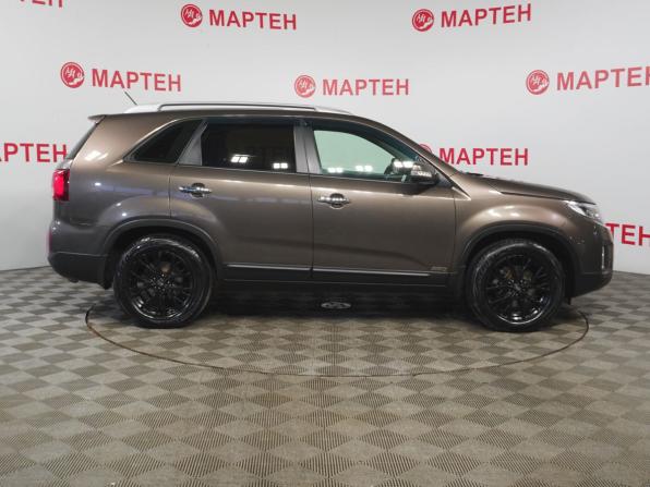 Kia Sorento II Рестайлинг с пробегом 2017 года, цена 2 149 000 рублей, 175524 км, внедорожник, Автокод Объявления